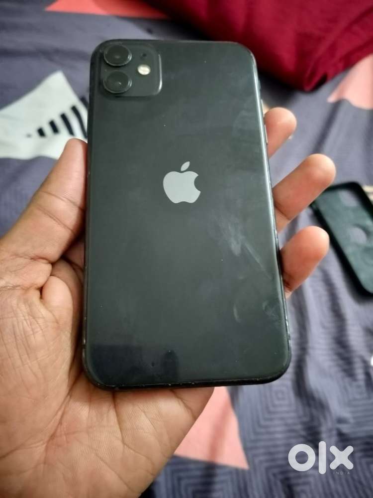 IPhone 11 , No damage . Battery health 69%