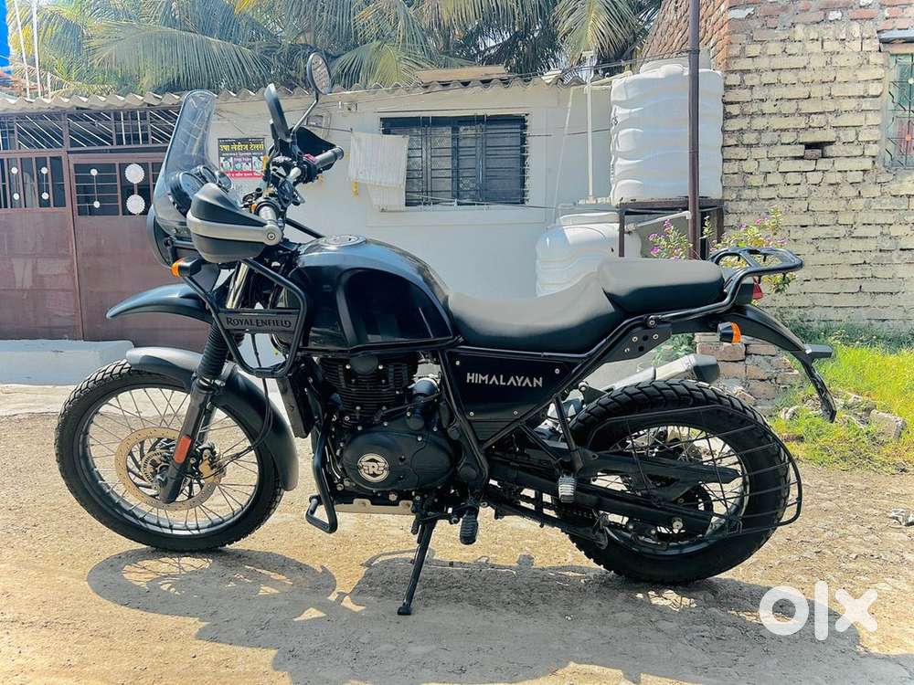 Granite Black, Excellent Condition, Low Mileage, Includes Accessories