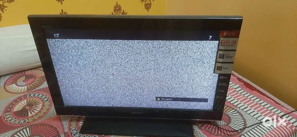 WANT TO SELL MY SONY BRAVIA TV BX35