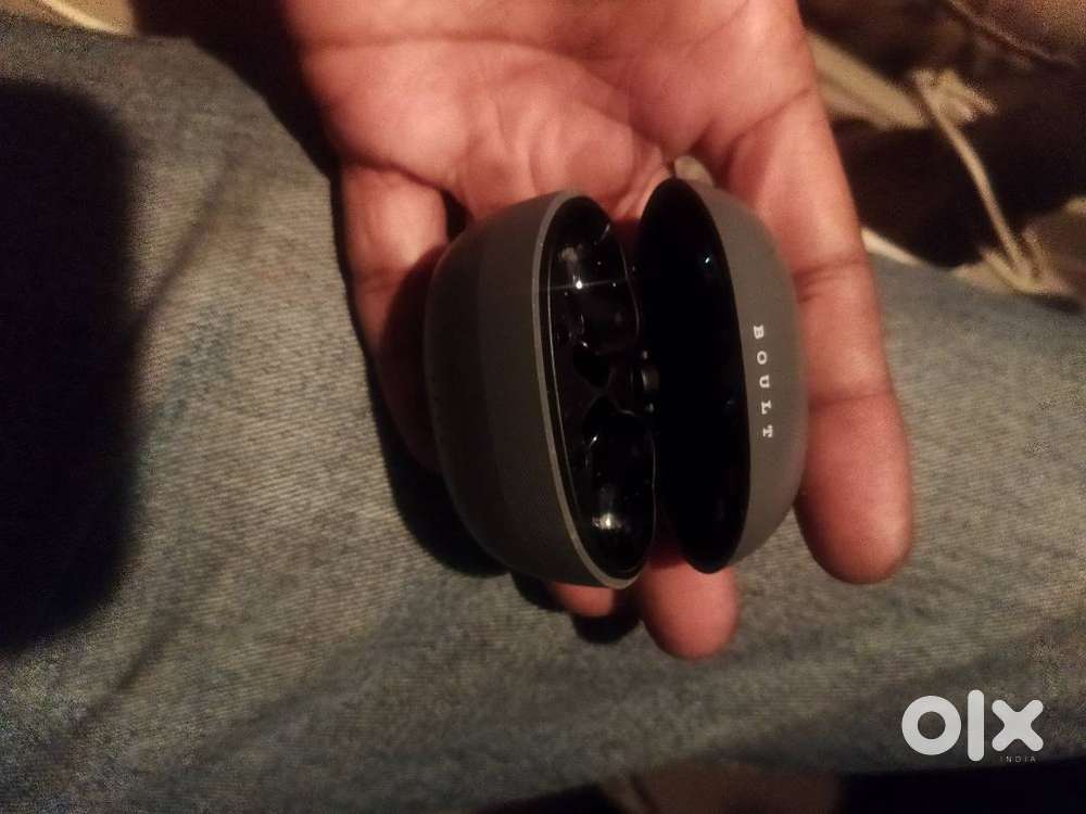BOULT Earbuds BOX