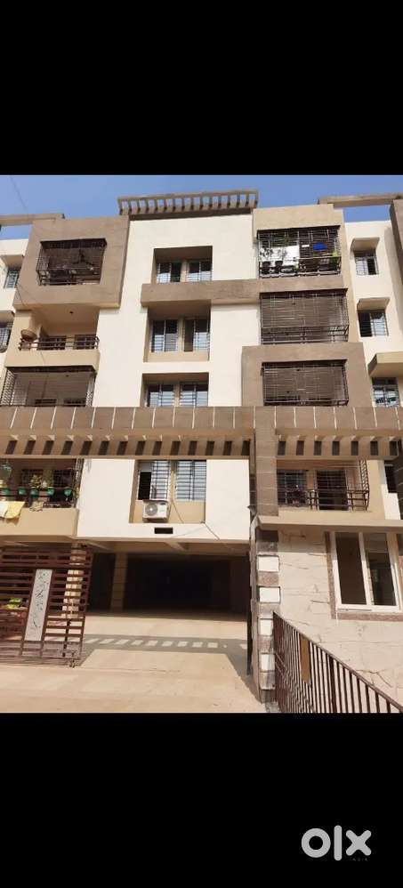 3 BHK flat for rent in a newly constructed apartment