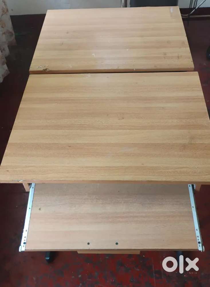 Computer tables for sale