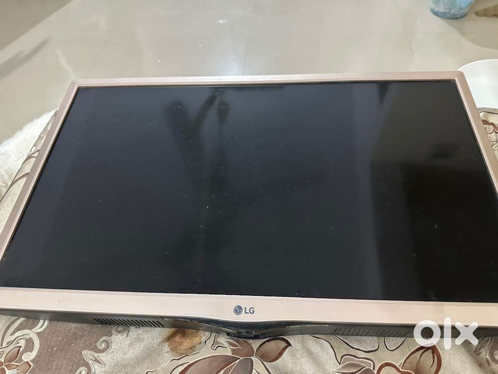 LG TV good condition