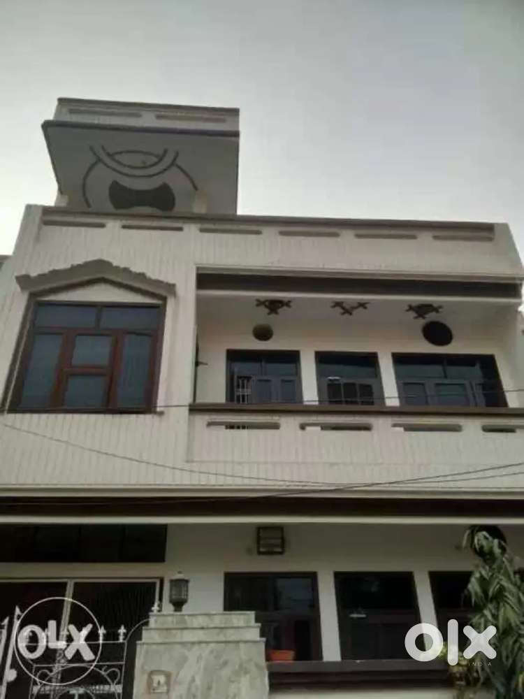 First Floor on rent
