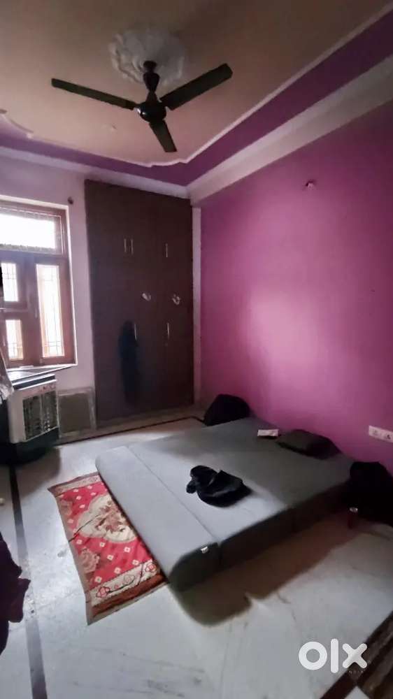 2BHK Flat One Room Occupied by me and another is Vacant