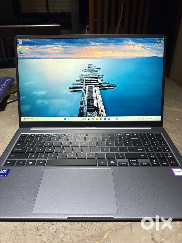 Samsung laptop book 5 ultra 5 seal pack