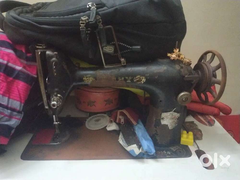 Tailor sewing machine