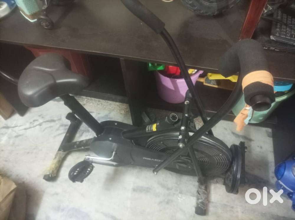 fitness cycle bike for cardio excercise