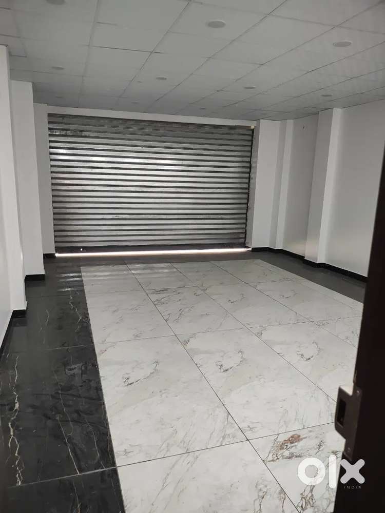 Full finished shop for rent