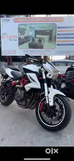Benelli 600i