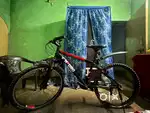 Sell kra hu kuki bahar jana h nd use v nhi hora