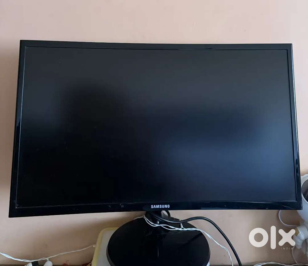 Samsung 24 inch curved monitor