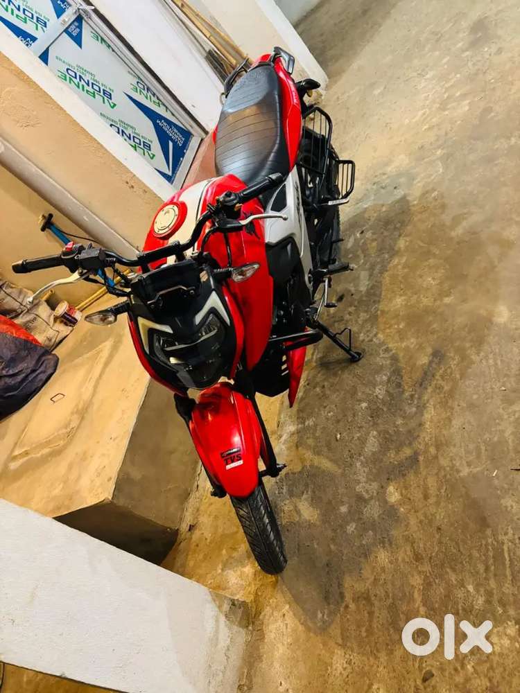 TVS APACHE RTR 160 BS6 4v