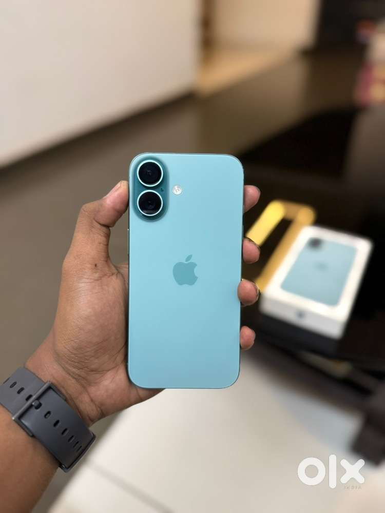 Iphone 16 128gb battery 100% 9 month warranty