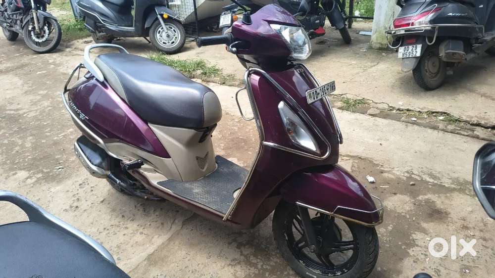 SCHOOTY for sale