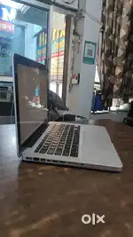 Mackbook good condition