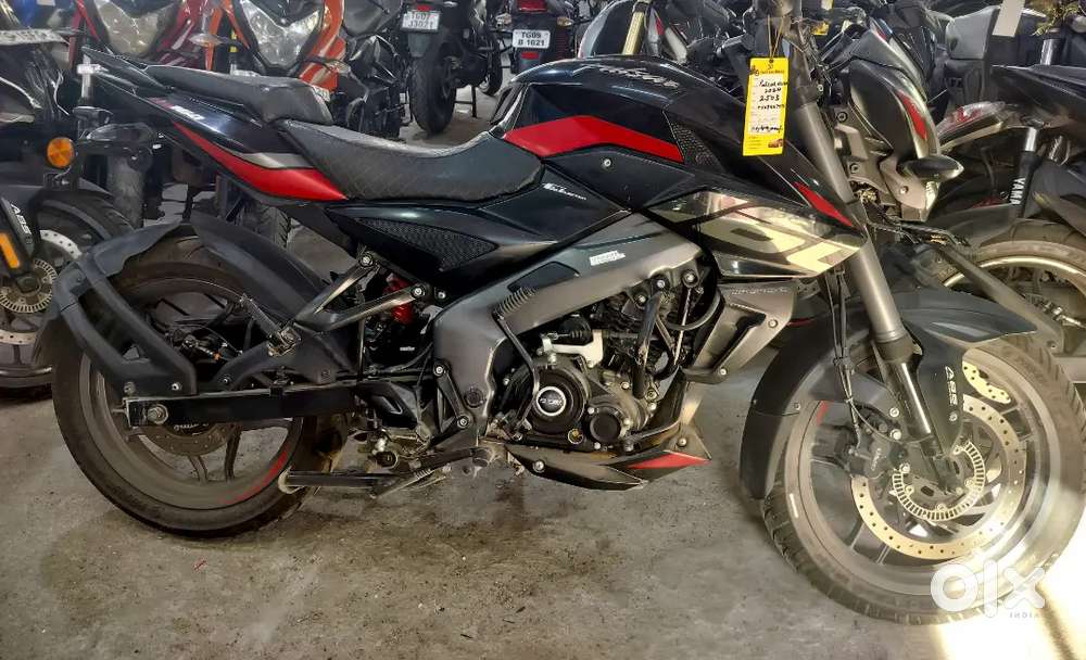 Finance facility available pulsar ns 160