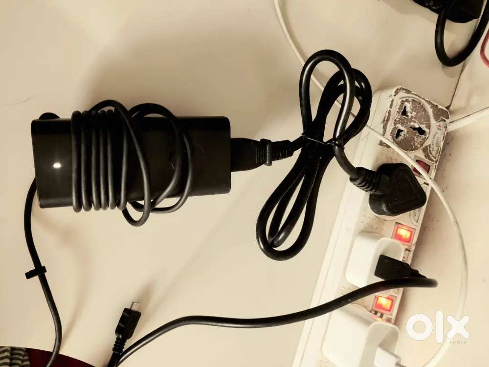 Dell laptop charger 65W