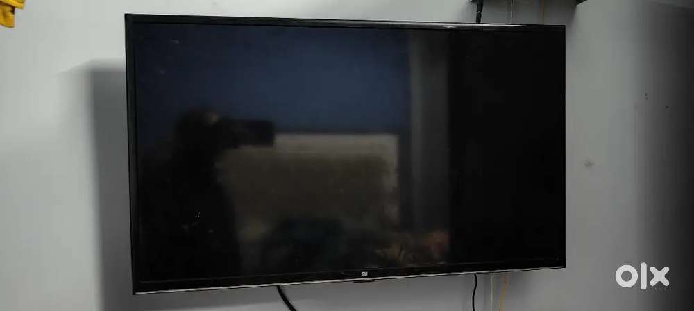 Mi tv 32 5 year old
