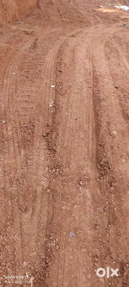 6 Cents comrcel land 95 lakh Bondel