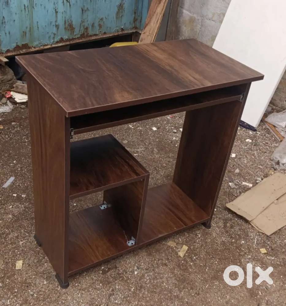 Wallnut colour computer table