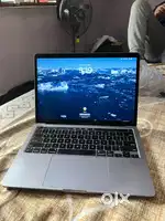 Apple macbook pro M2