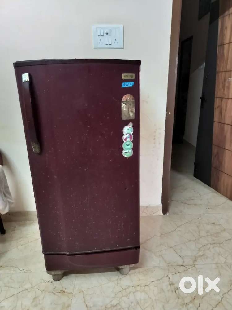 Godrej 185L five star refrigerator with stand for sale in Tambaram