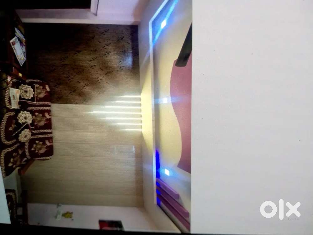 Deendayal nagar makronia me family  girl ke liye 2bhk room rent se hai