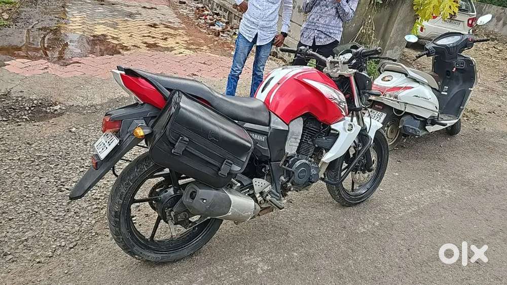 Yamaha FZS