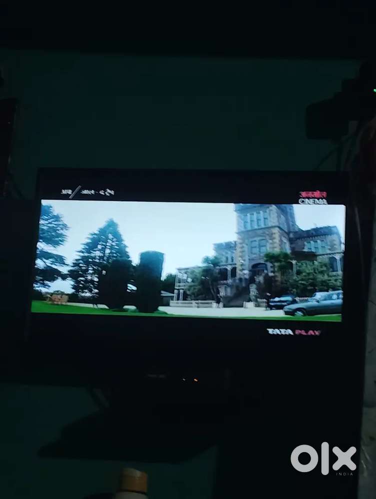 LCD LED WALL PICTURE TELEVISION TV