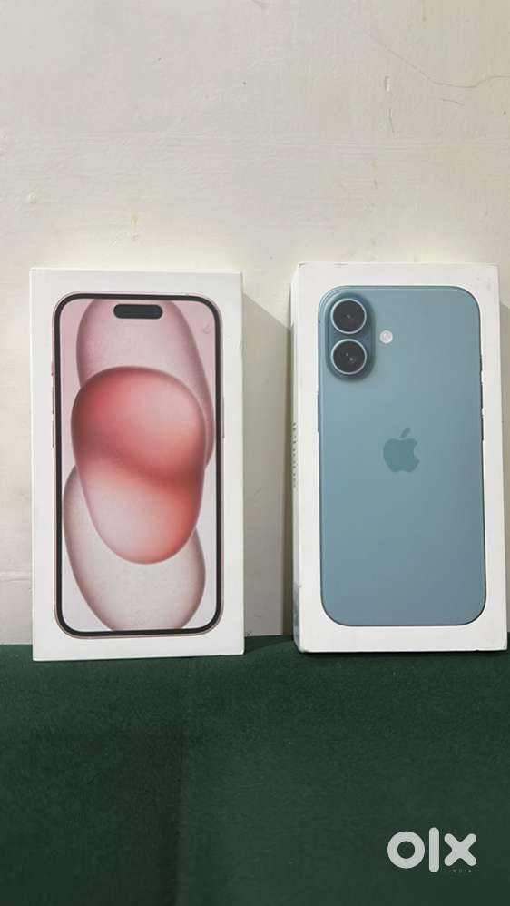 Apple Iphone 15 and 16 - 128 Gb
