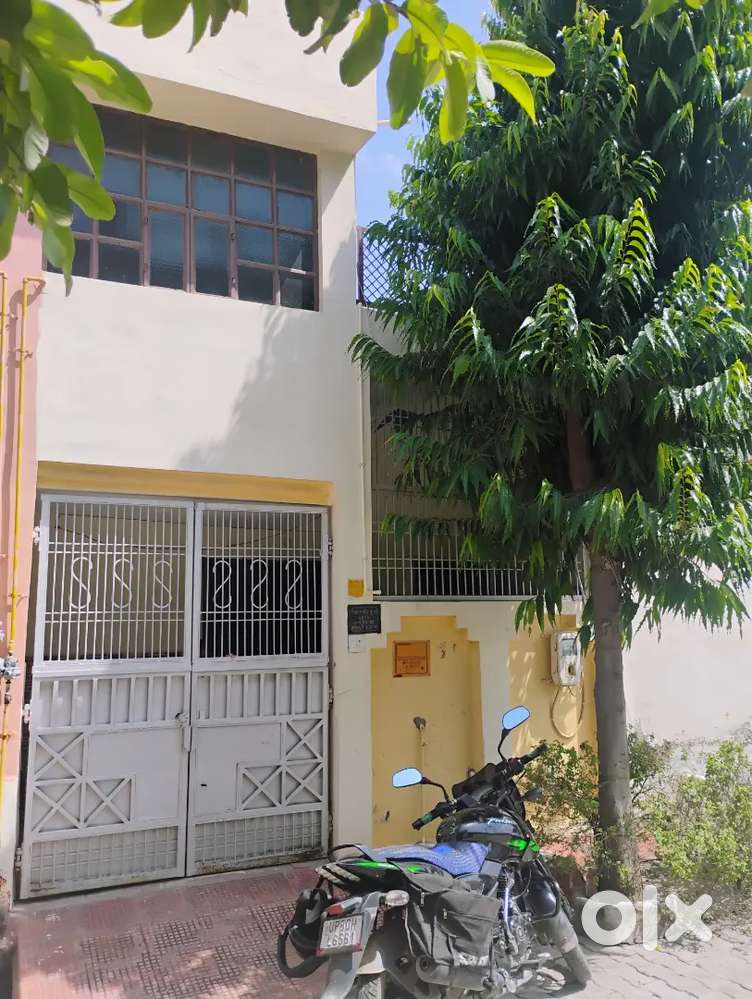 80 sqrd house in ada aproved colony at awadhpuri xing