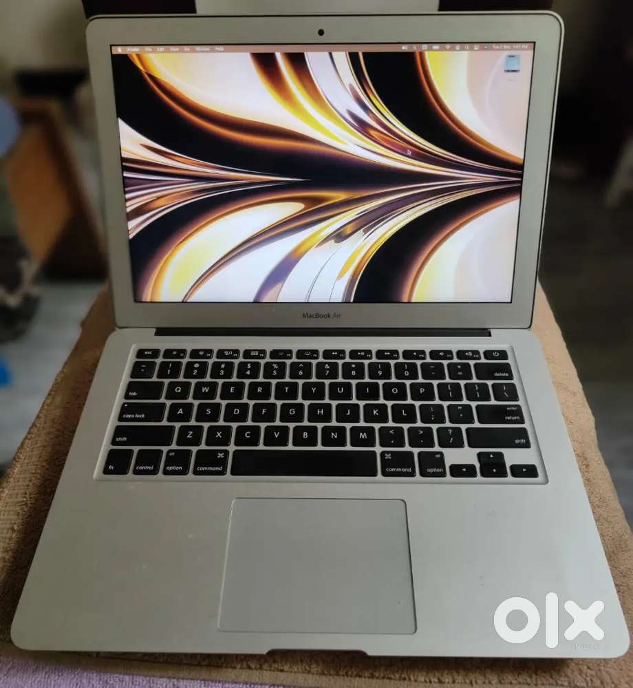 MacBook Air 2017, 13-inch, 8gb ram, 128 gb SSD