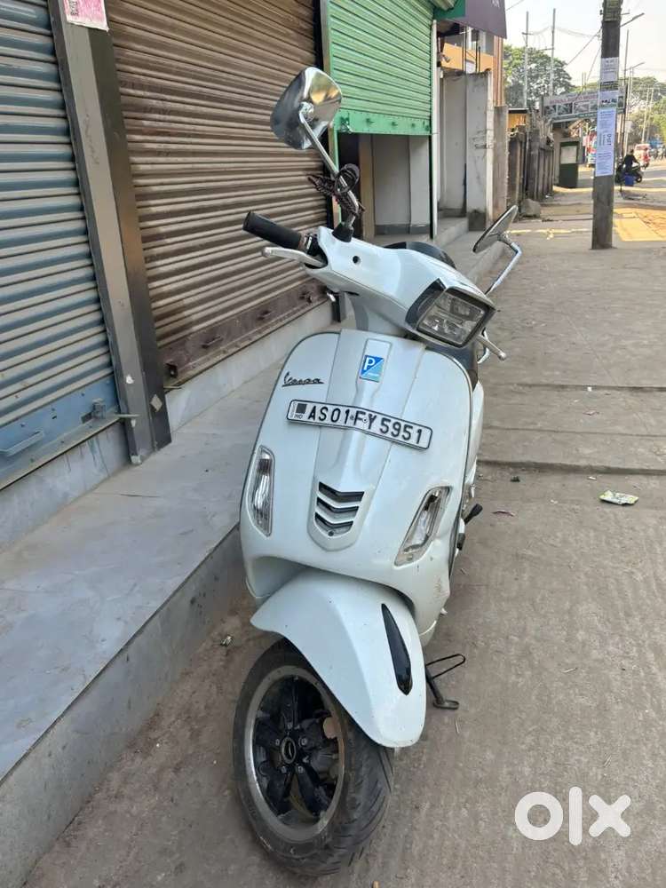 Vespa SXL 150 Top Model Brand New Condition