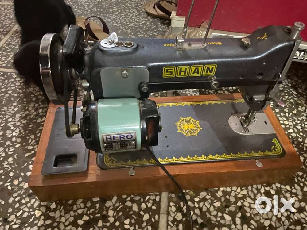 Sewing machine with motor 1 year old
