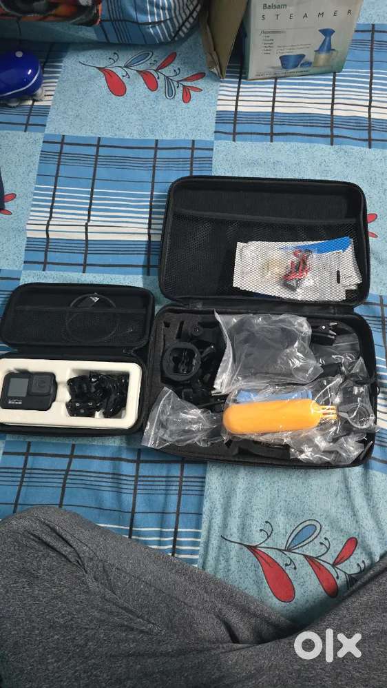Go Pro Hero 9 almost unused with additional bag full of accessories