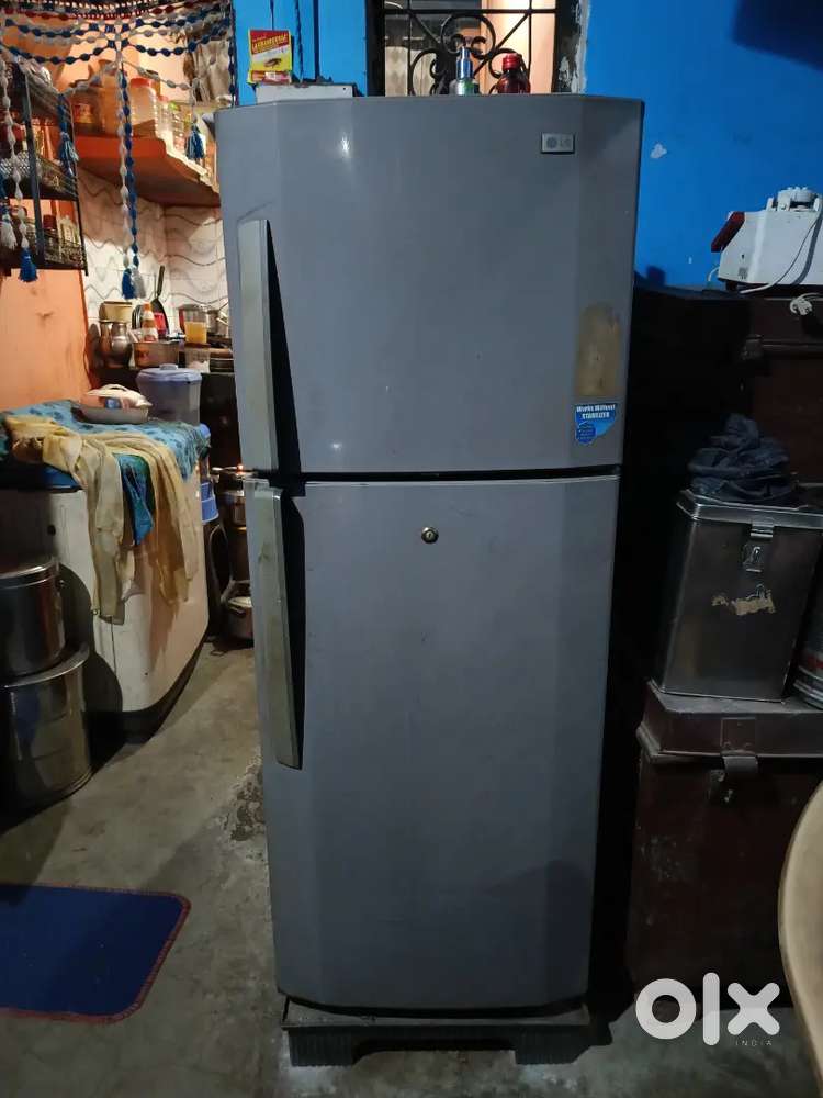 LG dubble door fridge