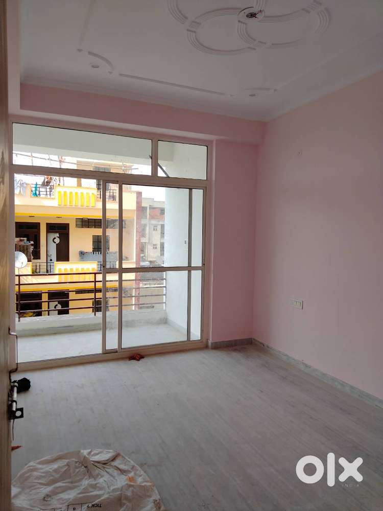 2 bhk flat semi furnished for family/students mahesh nagar kertarpura