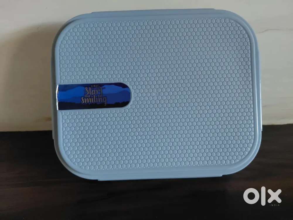 Tiffin box with 2 set