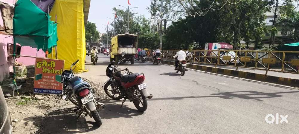 10/15 की देवास में  दुकान है किराए से देना है किराया 3500