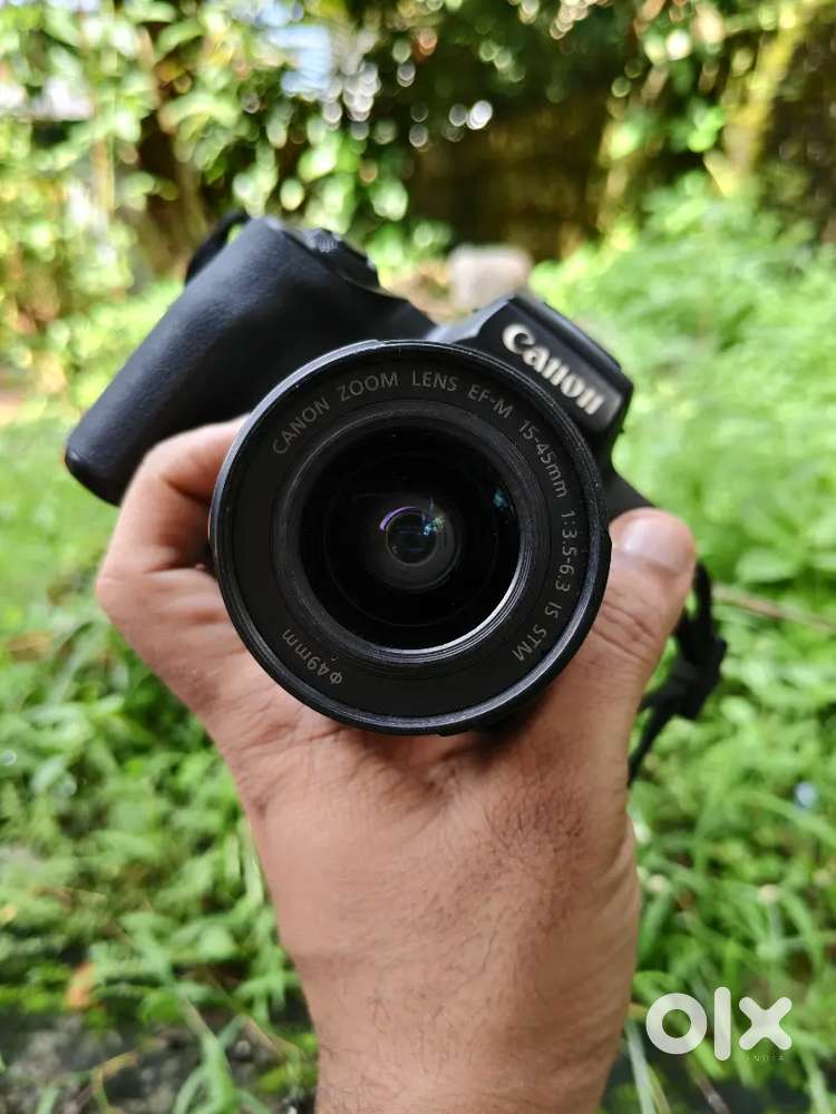 Canon EOS M50 Mirrorless Camera