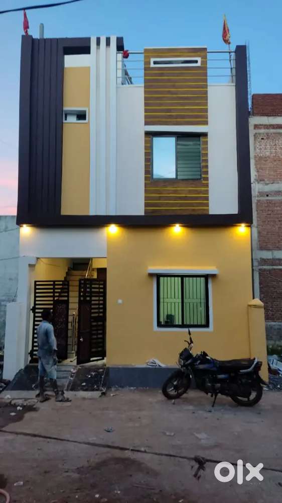 Individual 3Bhk covered colony me