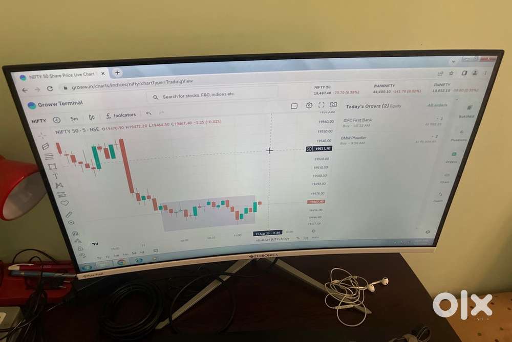 ZEBRONICS 81.28 cm (32 inch) Curved Full HD VA