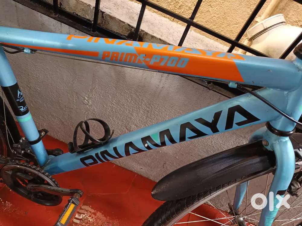 Pinamaya Prime P-700 Alloy Steel frame 21 speed hybrid bicycle
