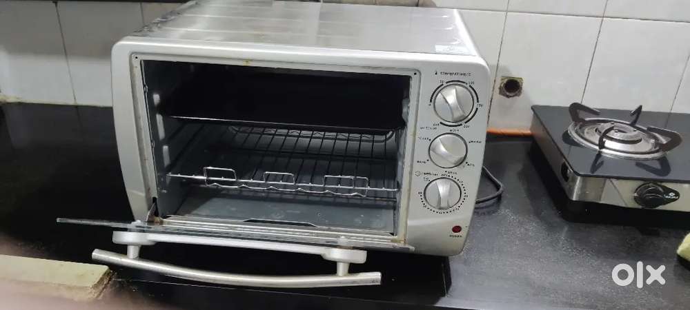 Bajaj Majesty 28 liter Oven Toaster Grill (Silver)