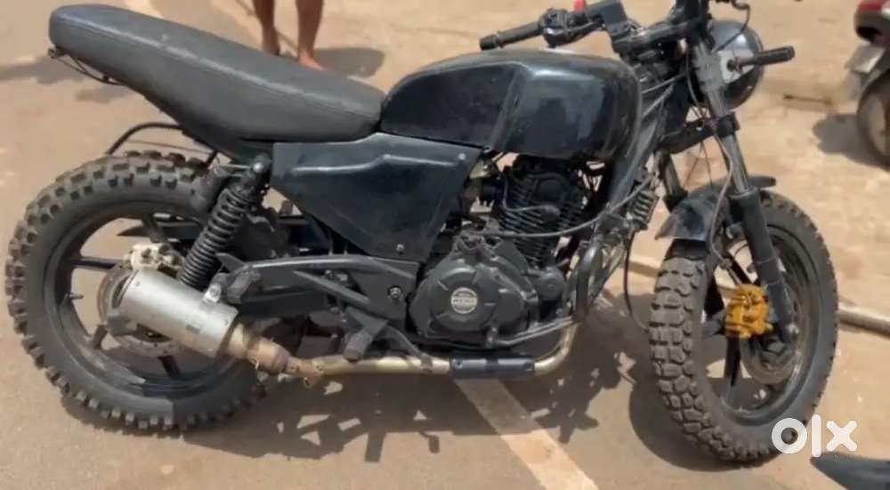 PULSAR 220