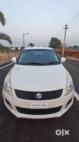 Maruti Suzuki Swift VXI Optional, 2016, Petrol