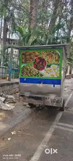 Food vehicle