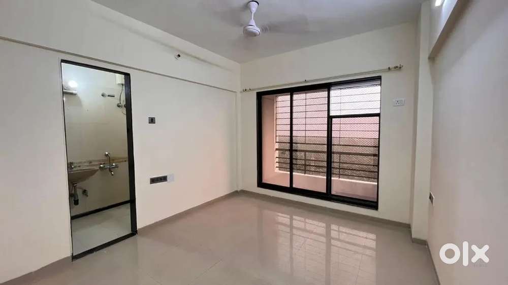 2bhk Flat with Good location Near by station and market