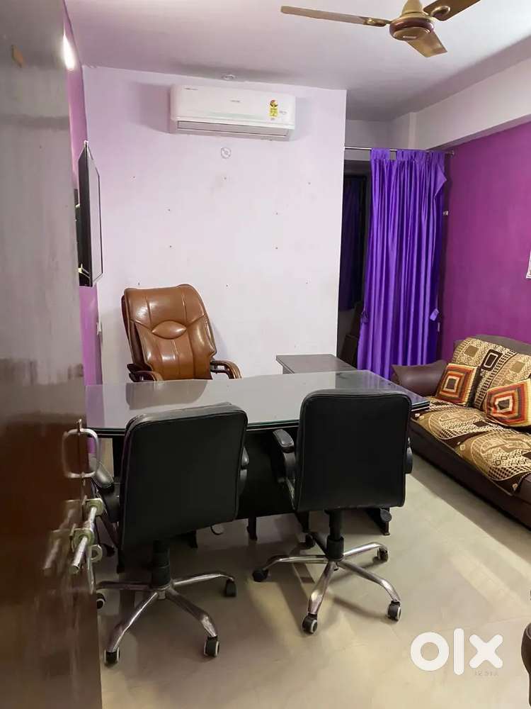 3 Bhk Flat For Office Best Location Commercial Dak Bungalow Chauraha .